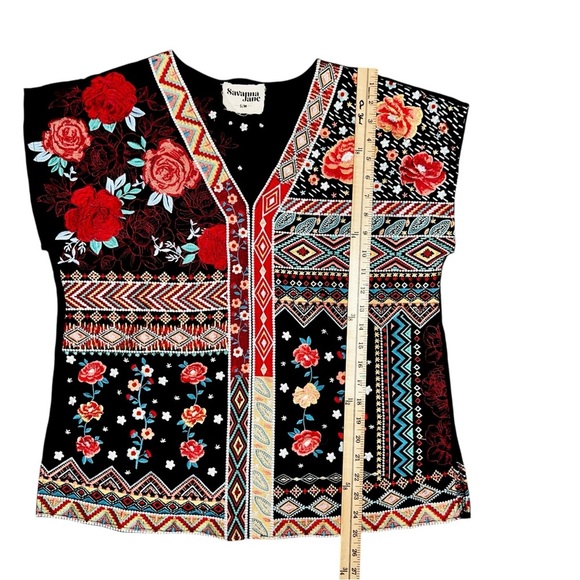 Savanna Jane Size S/M Embroidered Top - Picture 3 of 7